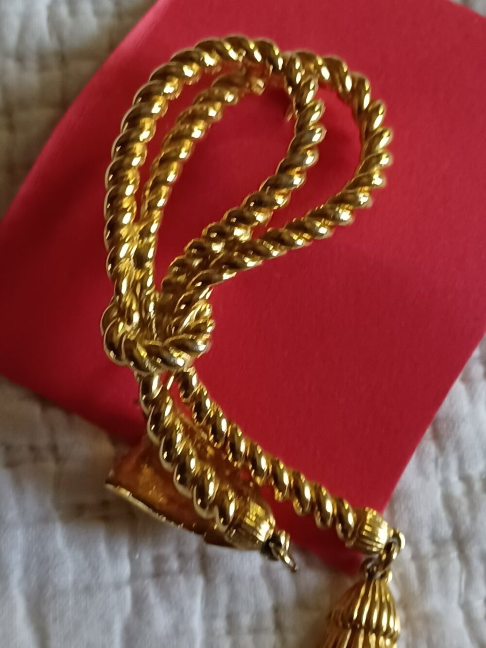 Draping rope Brooch